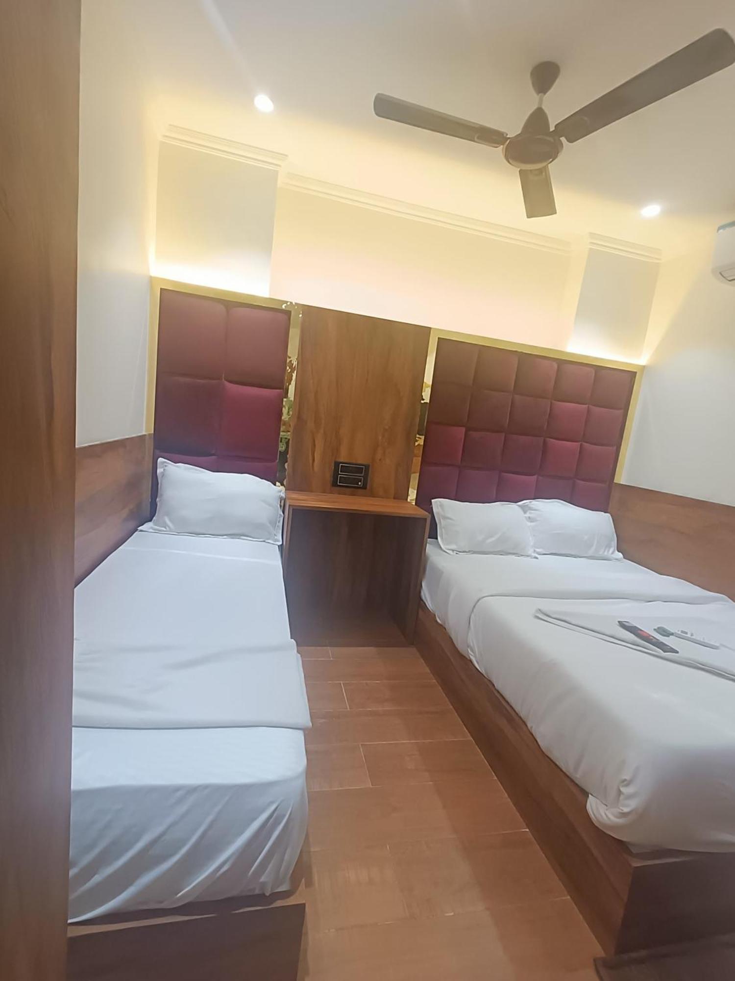 Hotel Sai Palace- Near Tata Memorial Hospital Mumbai  Buitenkant foto