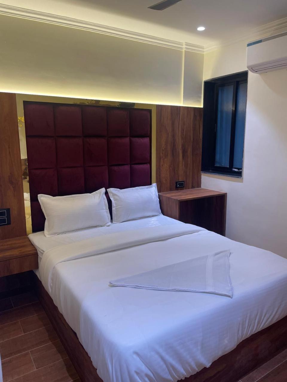Hotel Sai Palace- Near Tata Memorial Hospital Mumbai  Buitenkant foto