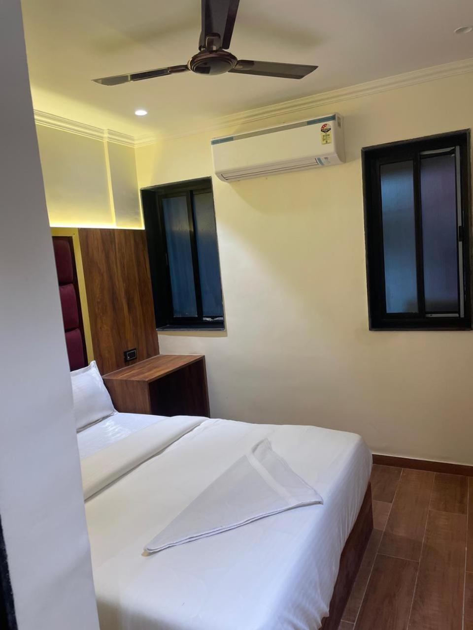 Hotel Sai Palace- Near Tata Memorial Hospital Mumbai  Buitenkant foto